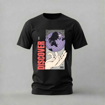 DISCOVER Globe Graphic T-Shirt