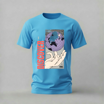DISCOVER Globe Graphic T-Shirt